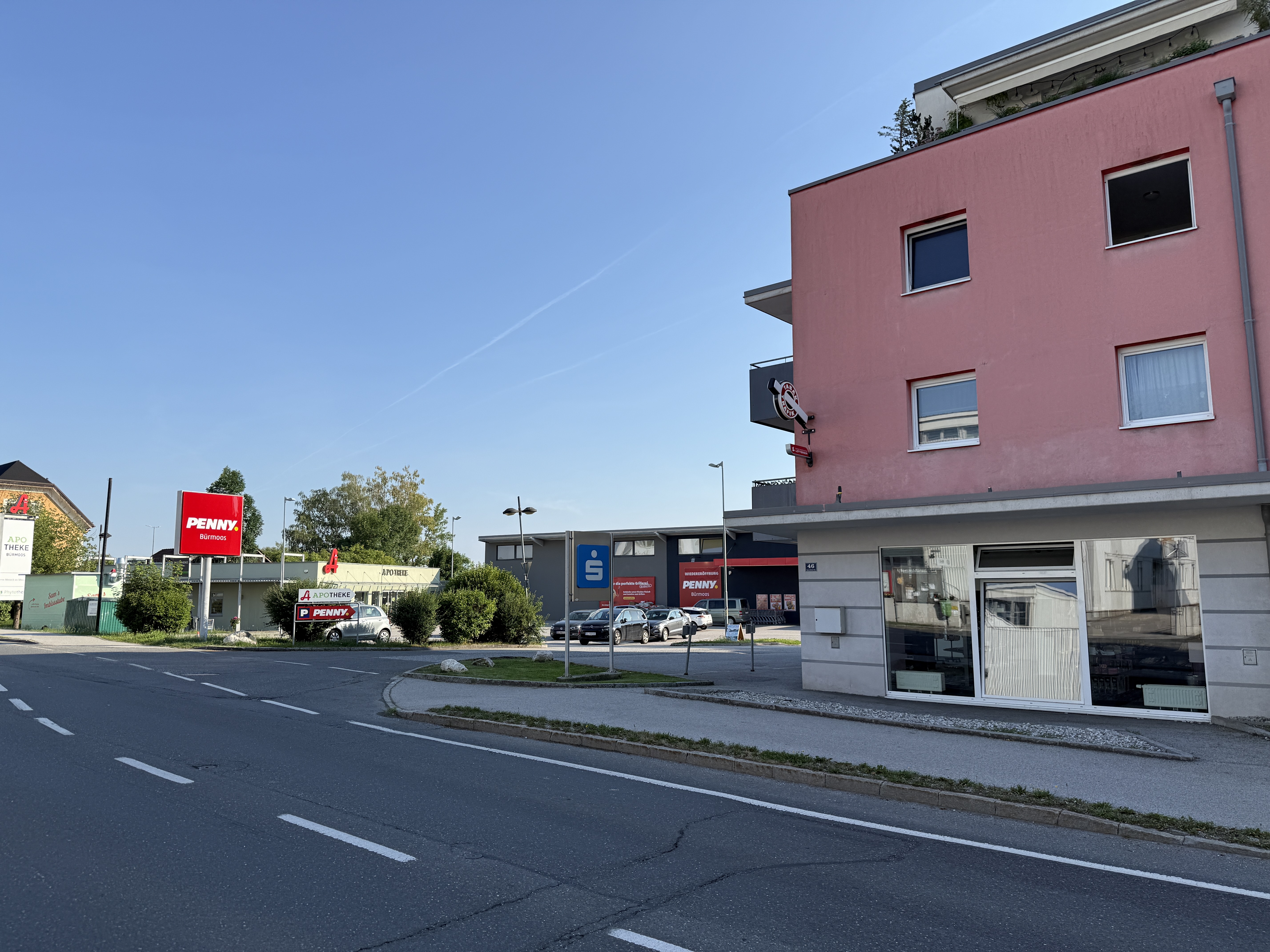 Fachmarktzentrum Bürmoos Außenansicht